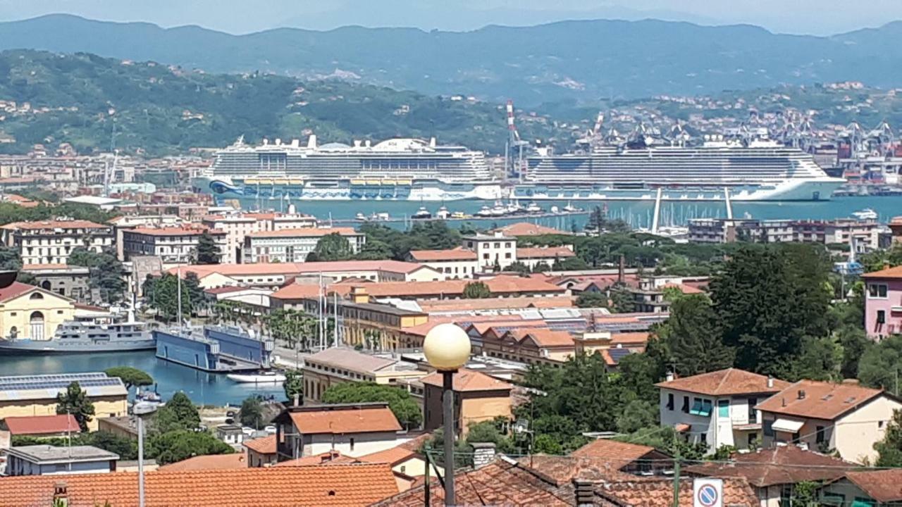 La Casa Di Max Villa La Spezia Luaran gambar